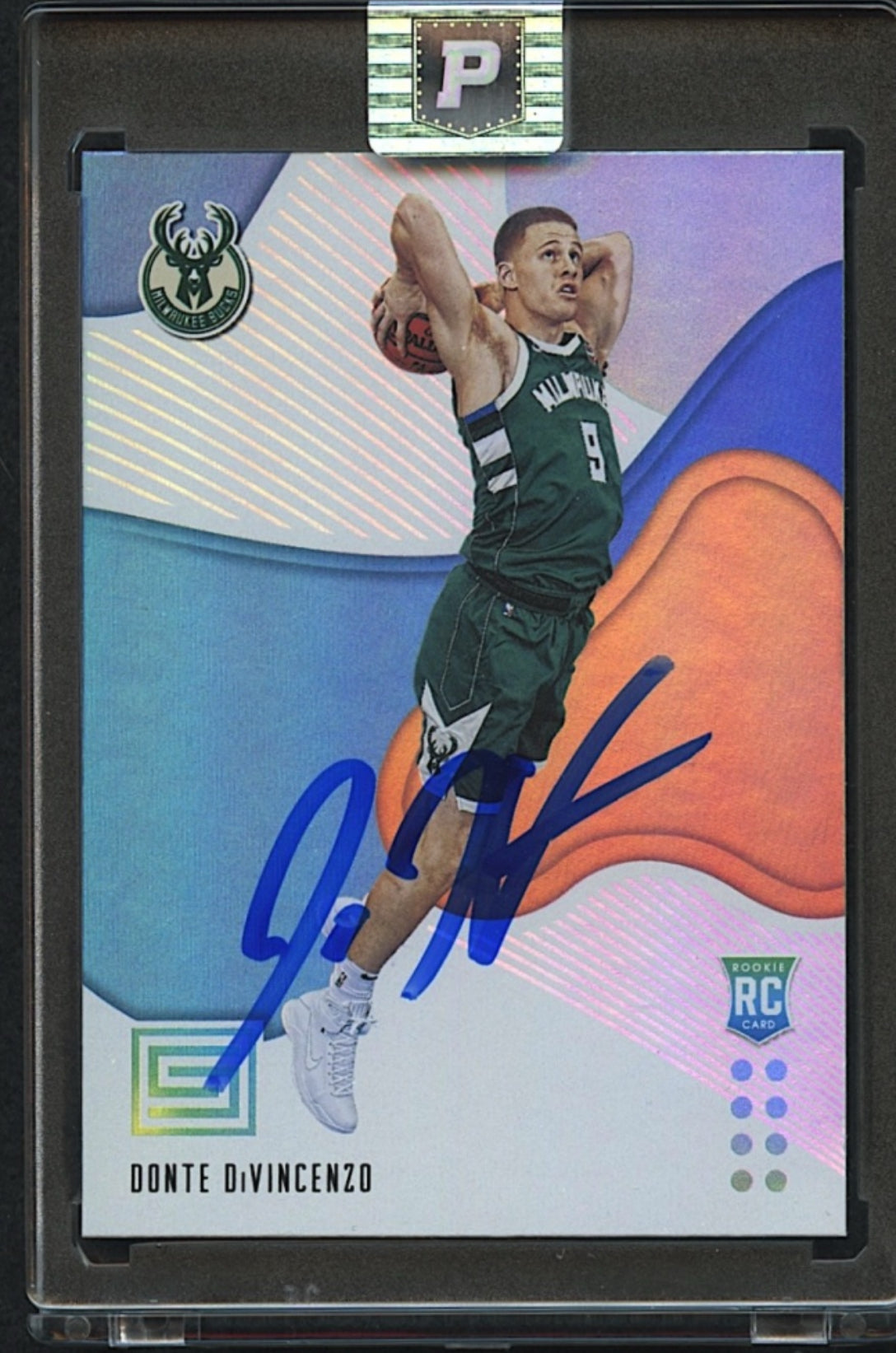 Donte DiVincenzo Signed 2018-19 Panini Status #168 RC