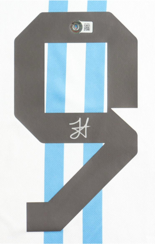 Julian Alvarez Signed Jersey (Beckett)